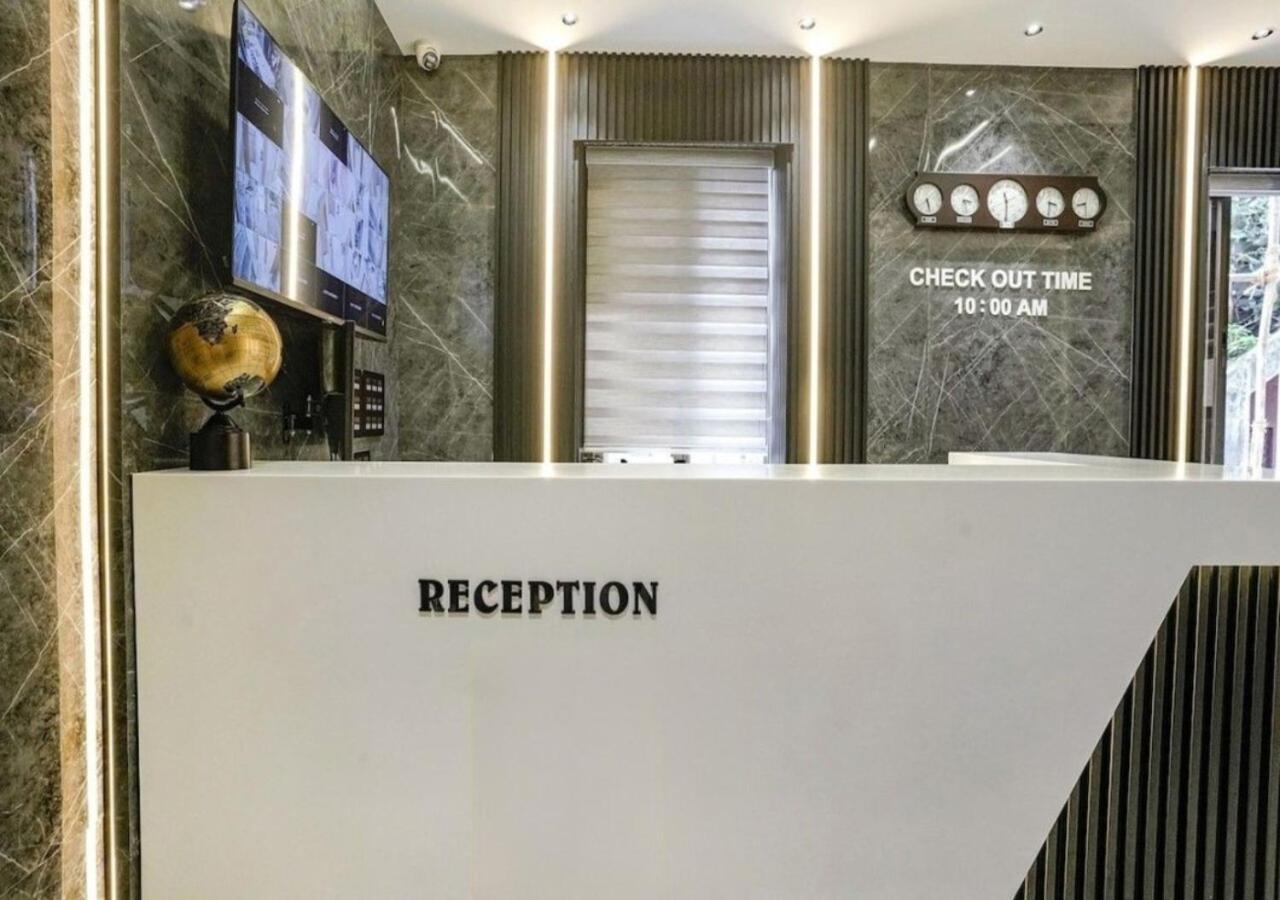Hotel National - Grant Road Bombay